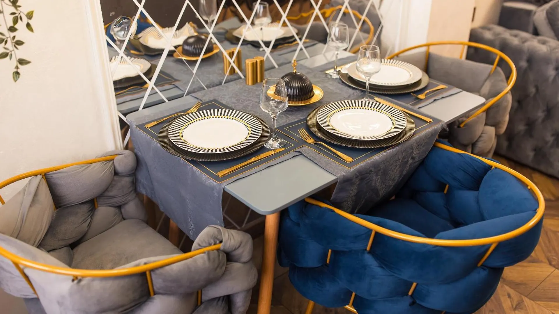 Royalty Apt With City Views On Calea Victoriei Bukareszt