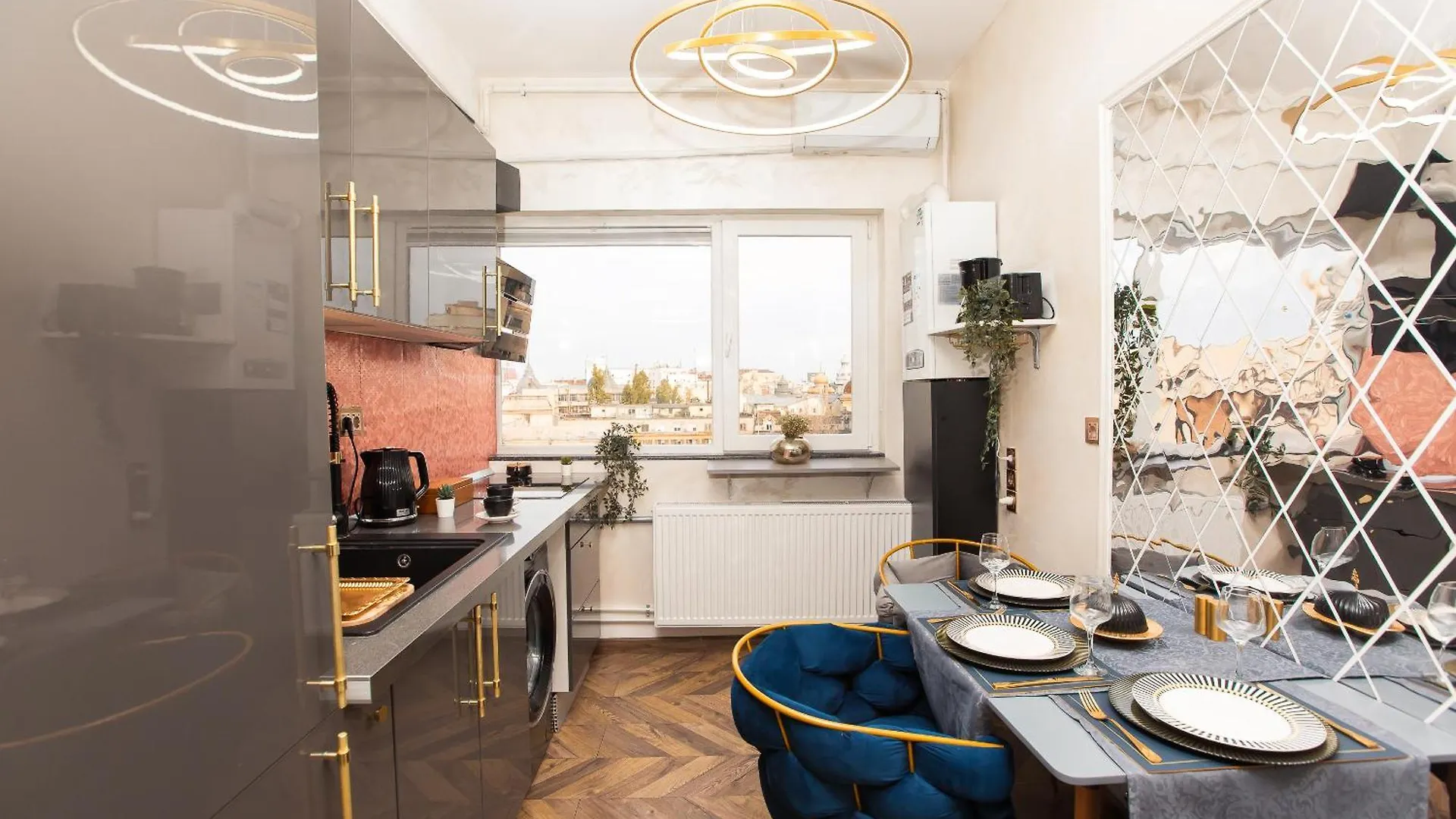 Royalty Apt With City Views On Calea Victoriei Bucharest Romania