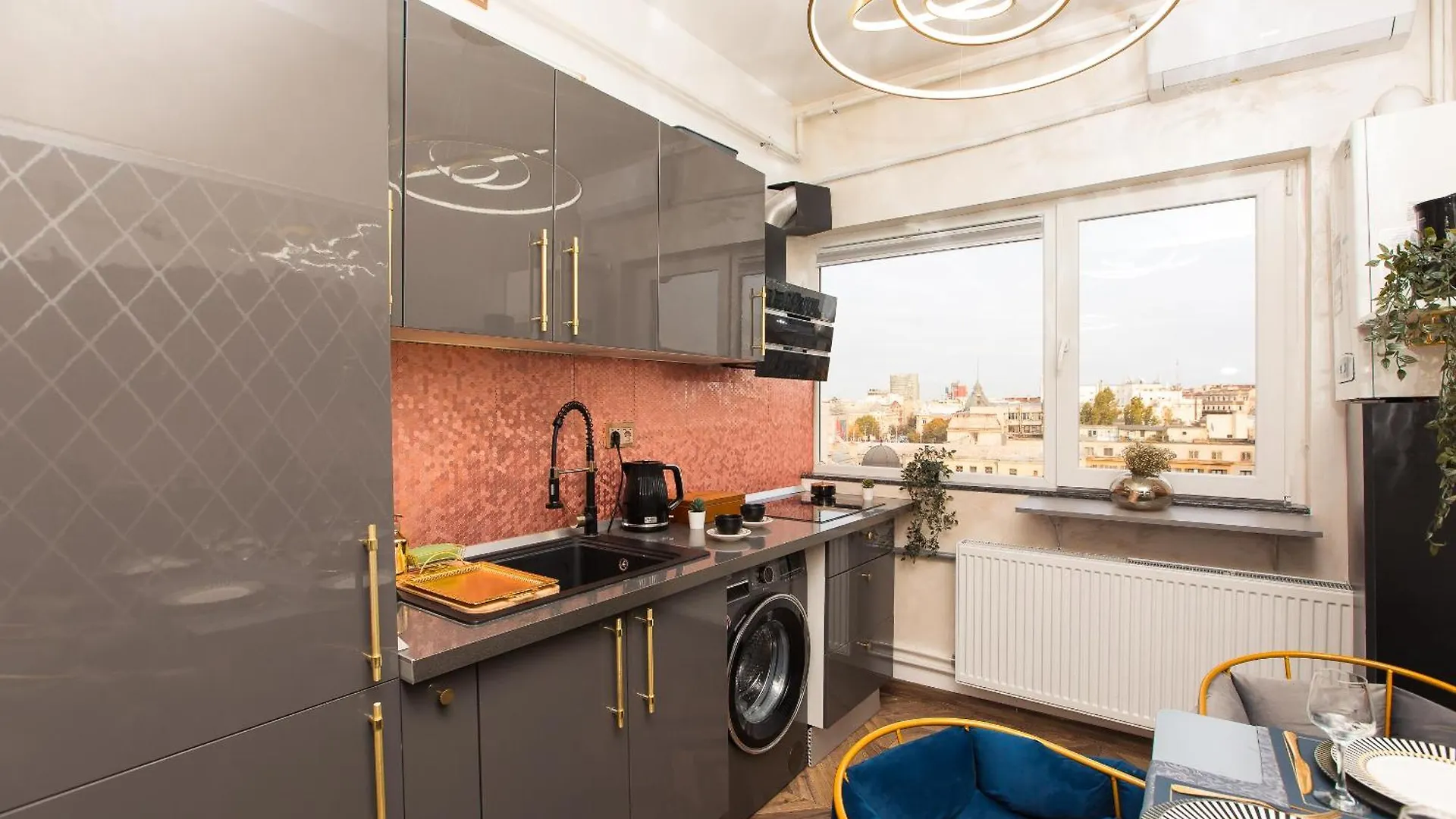Royalty Apt With City Views On Calea Victoriei Bucharest Apartment