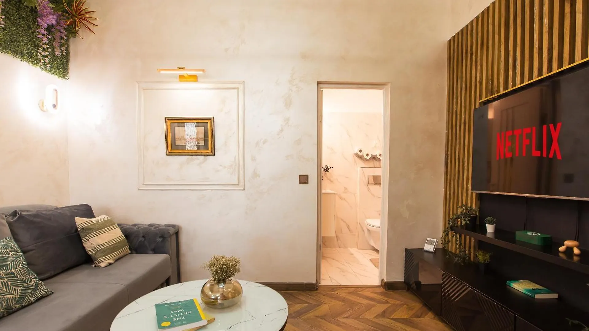 Royalty Apt With City Views On Calea Victoriei Bucharest Apartment